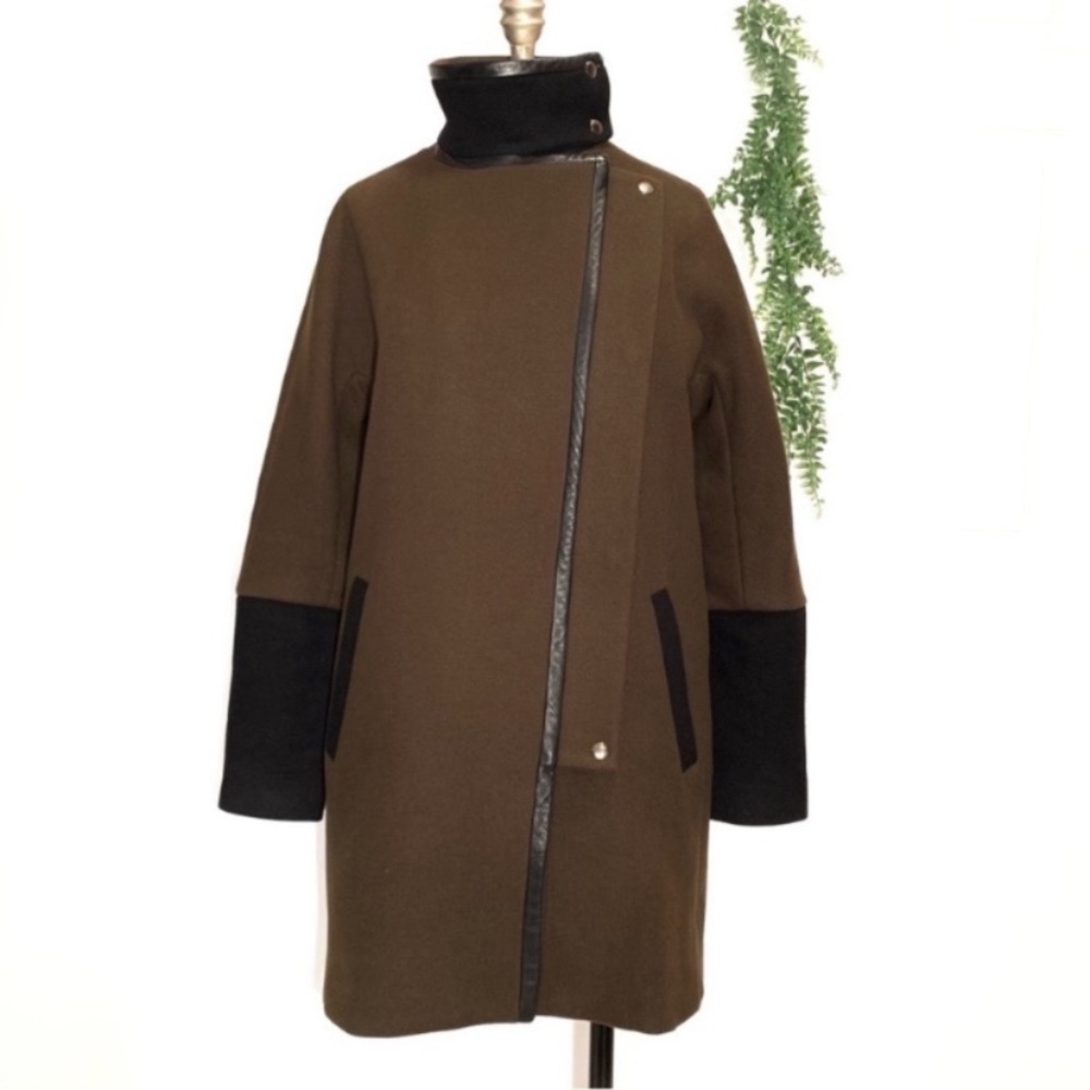 Madewell Woman's  Wool coat with Black leather Trim